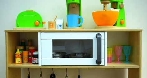 Making History While Snacking: Microwave Meets Marketplace