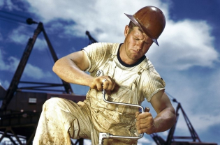 On the Minimal Wage, with Responsibility